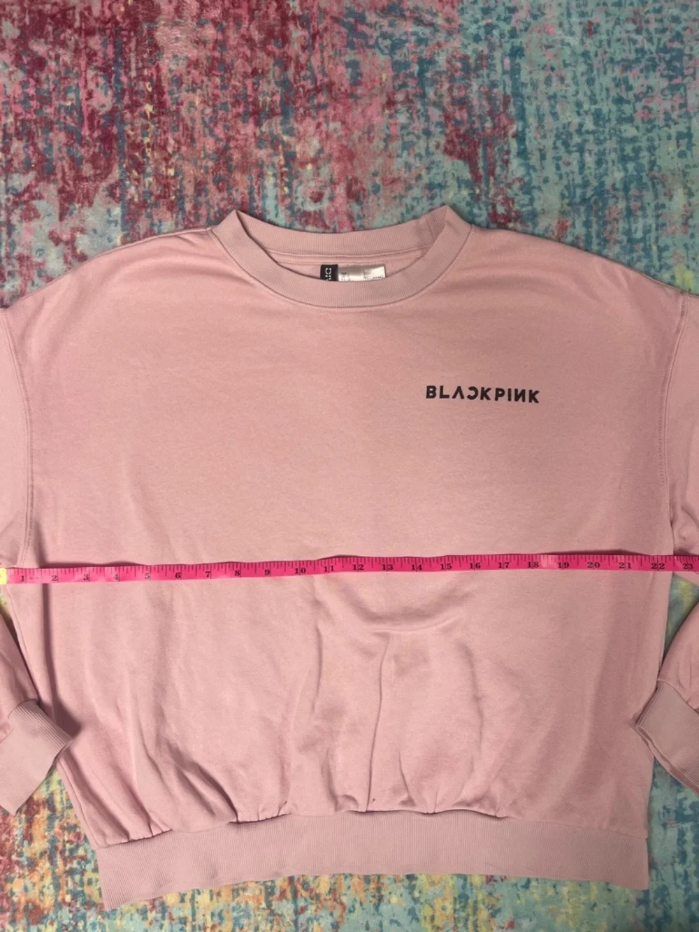 H&M Pink BLACKPINK Logo Crewneck Sweatshirt - Picture 4 of 8